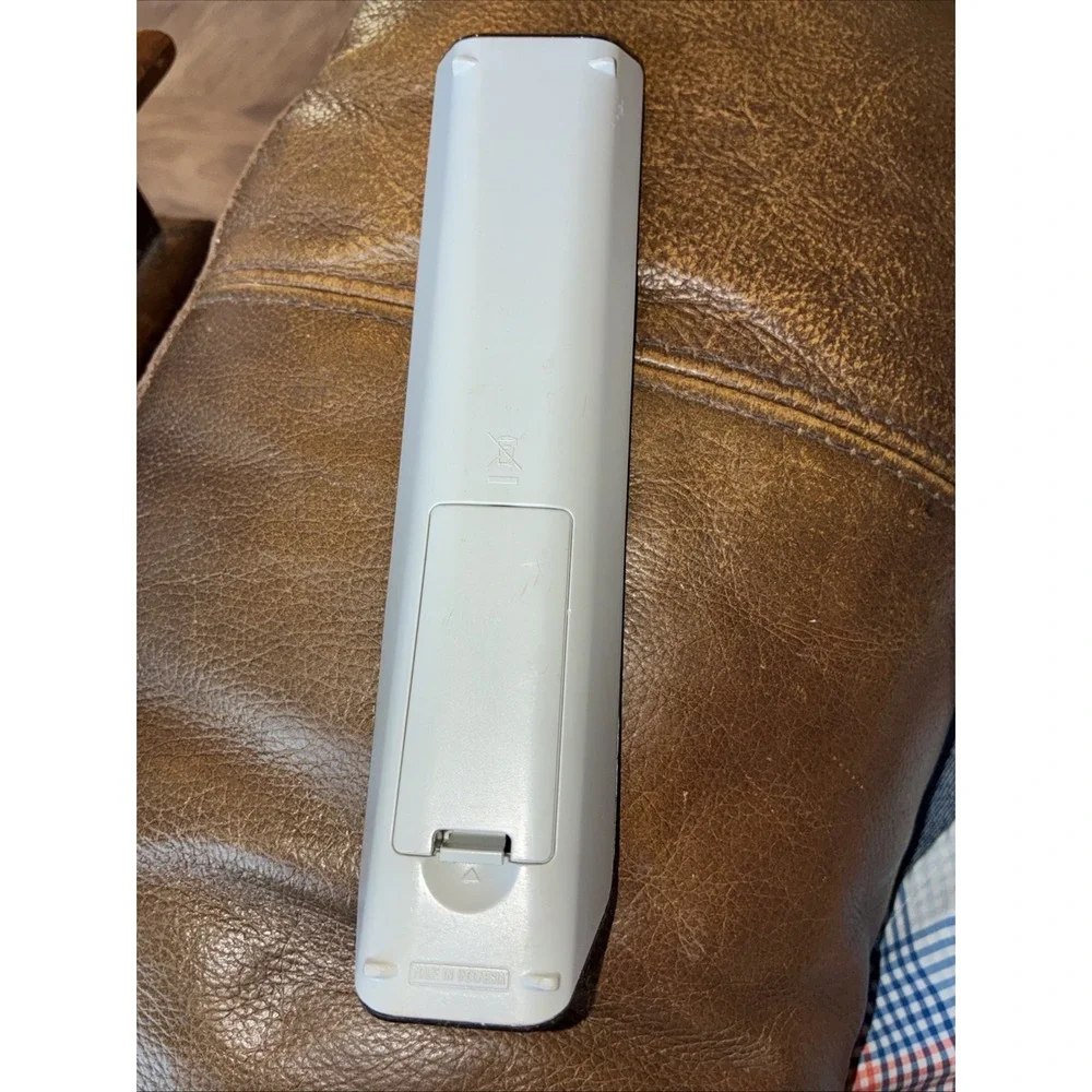 Genuine Samsung Remote Control 00061H DVD